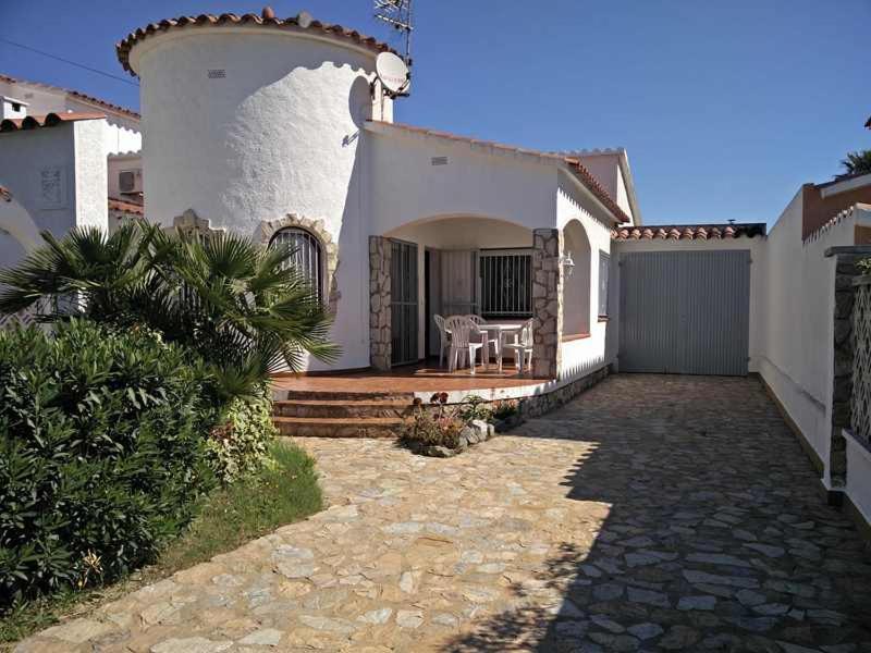 Xalet Amb Jardi Villa Empuriabrava Eksteriør bilde